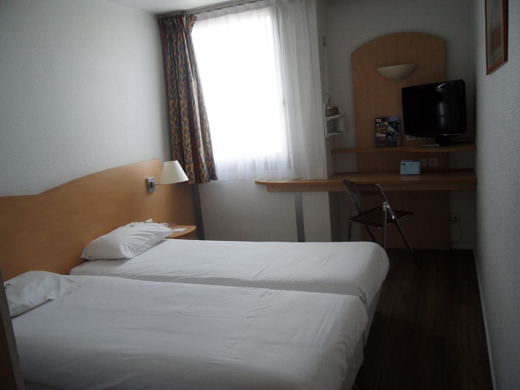 Hotel Inn Grenoble Eybens Parc Des Expositions Ex Kyriad الغرفة الصورة