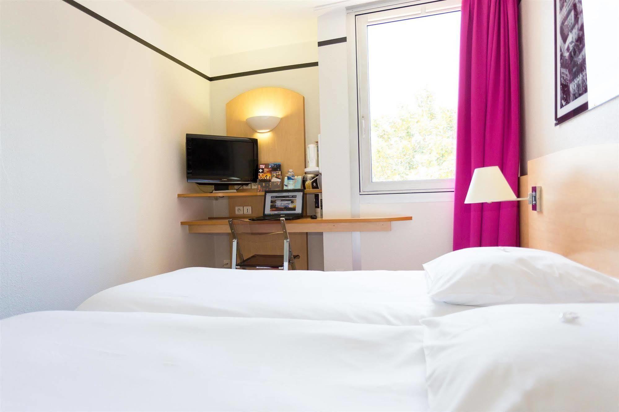 Hotel Inn Grenoble Eybens Parc Des Expositions Ex Kyriad المظهر الخارجي الصورة